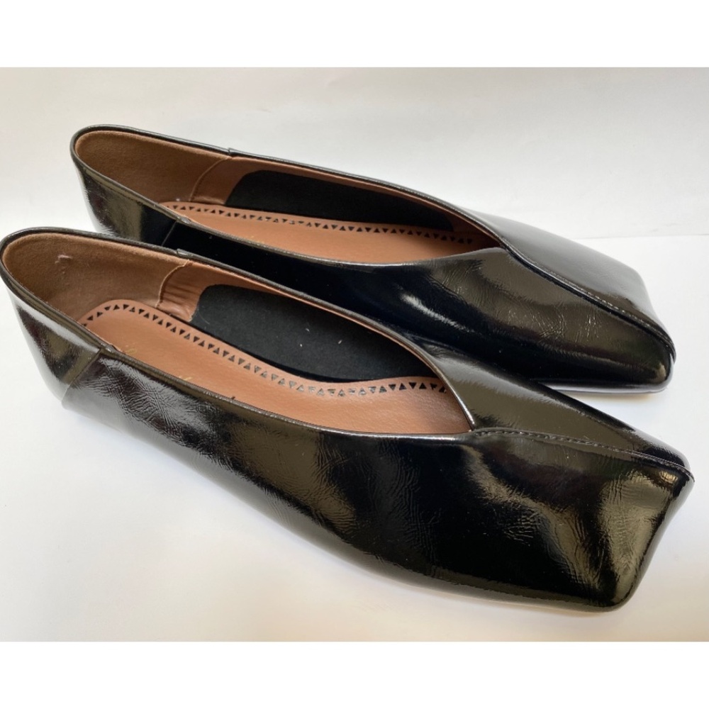 NWB Soft Patent Leather Shoes Size 8.5